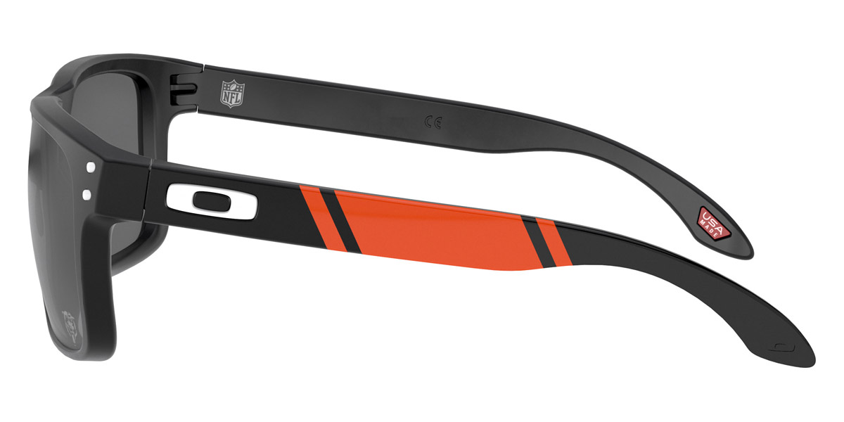 Color: Chi Matte Black (9102Q7) - Oakley OO91029102Q755