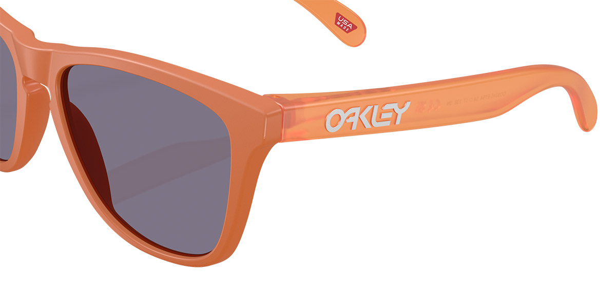Color: Matte Ginger (9245E7) - Oakley OO92459245E754