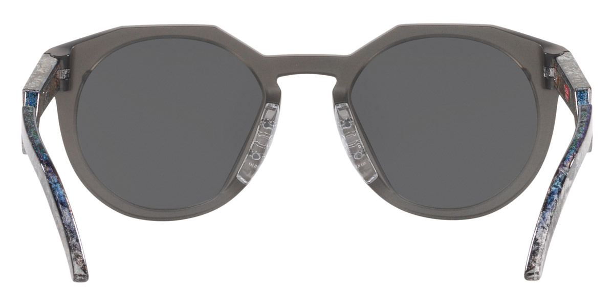 Color: Matte Gray Smoke (946411) - Oakley OO946494641152