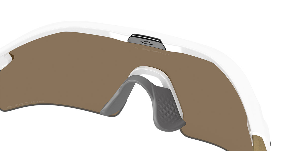 Oakley™ - Radar Plate OO9495D
