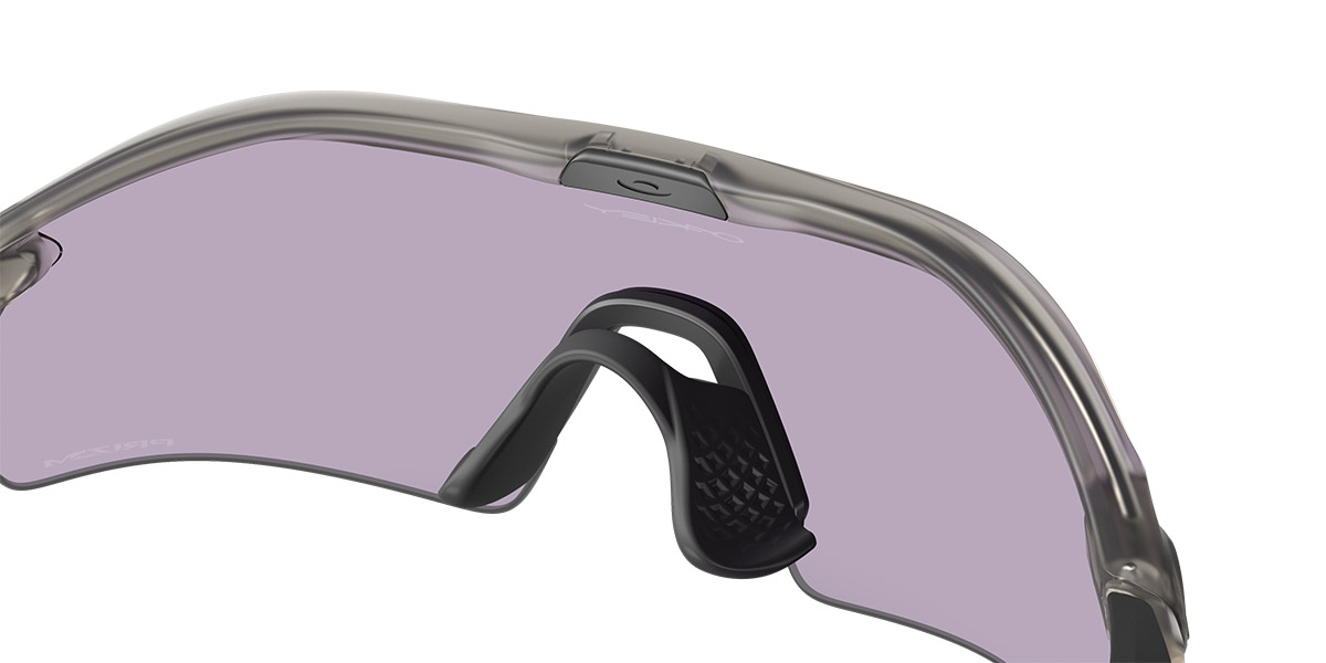 Oakley™ - Radar Plate OO9495D