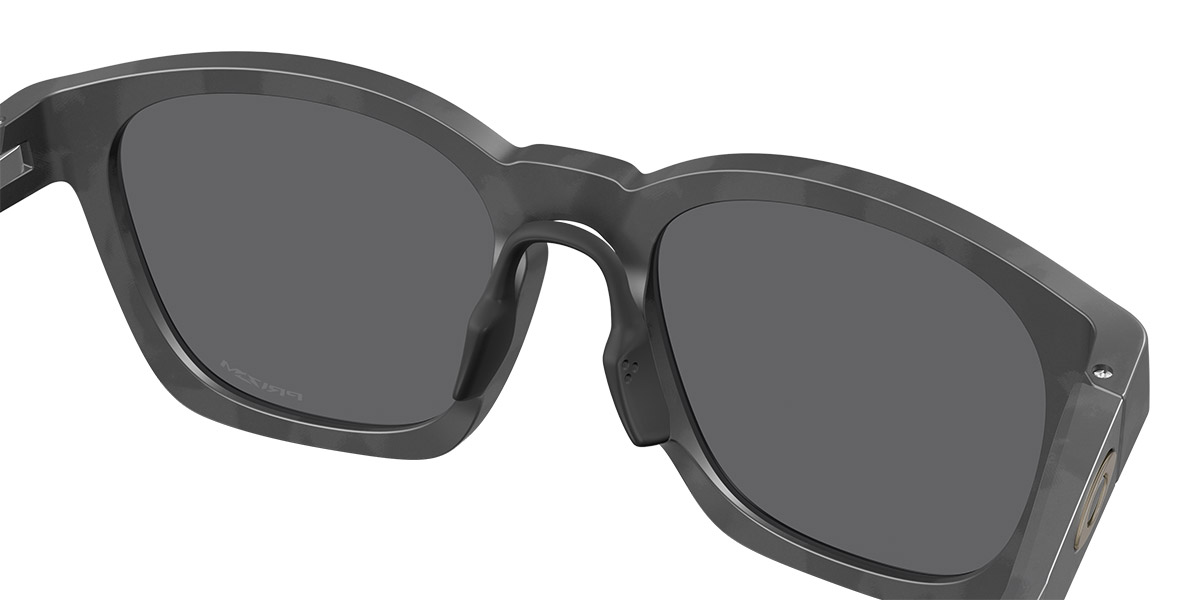 Oakley™ - Shackle OO9507D