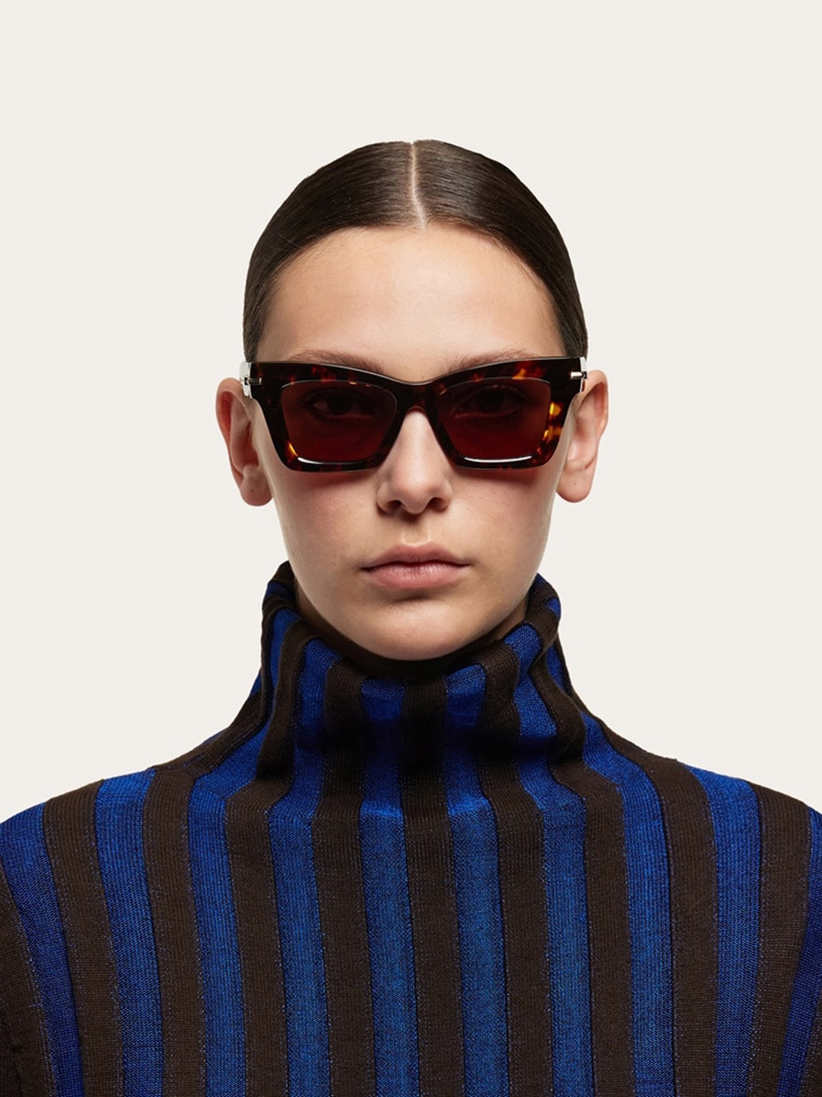 Salvatore Ferragamo™ - SF2031S