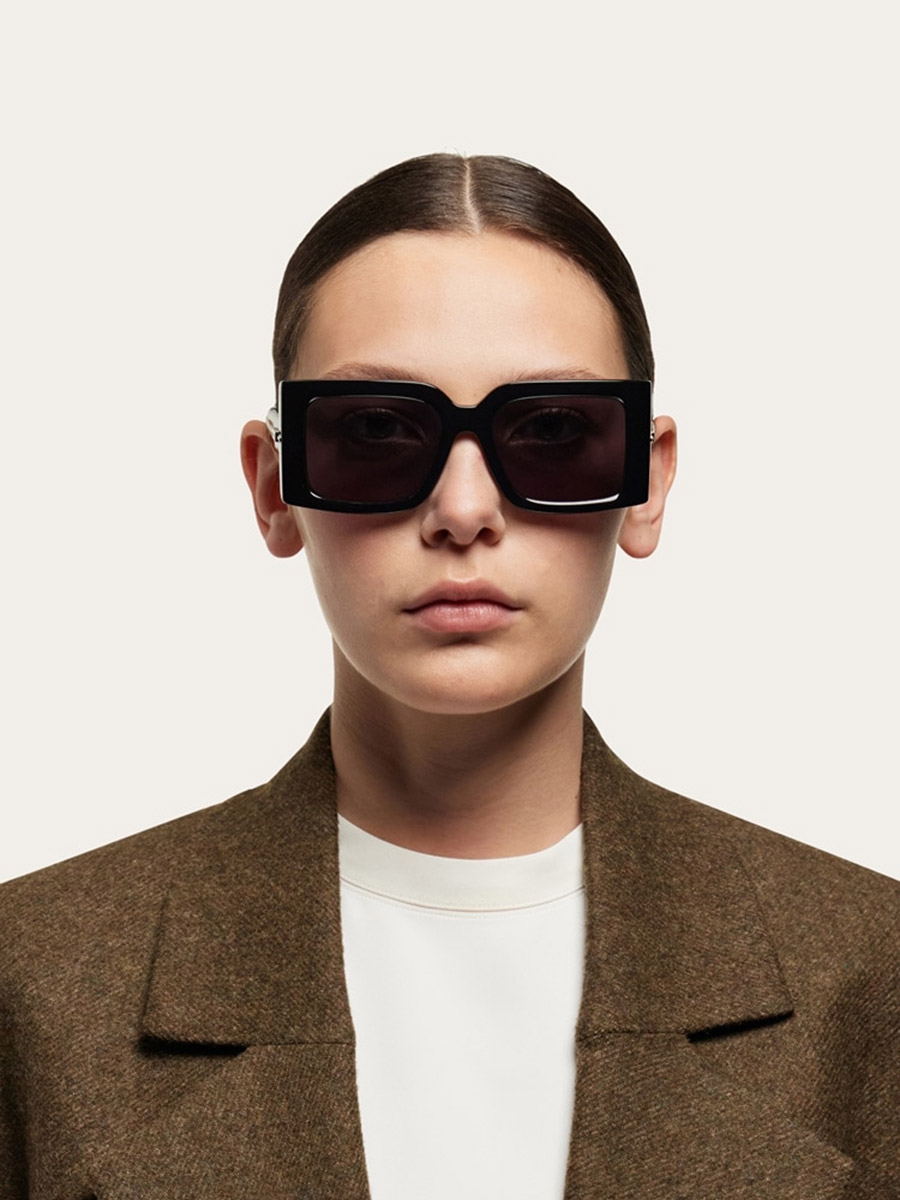 Salvatore Ferragamo™ - SF2032S