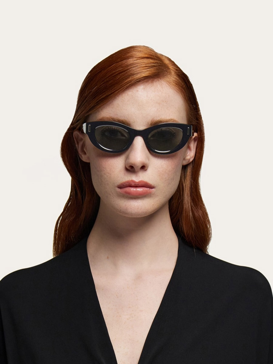 Salvatore Ferragamo™ - SF2062SE