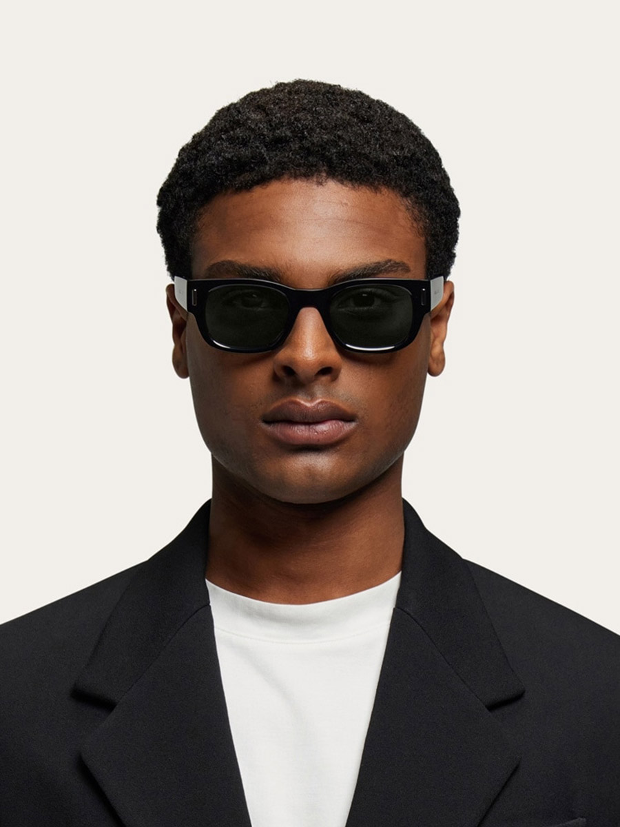 Salvatore Ferragamo™ - SF2064SE