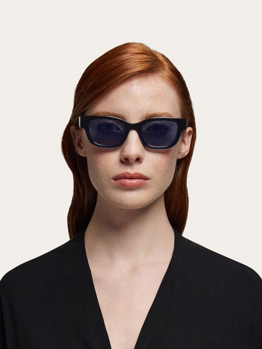 Salvatore Ferragamo™ - SF2067S