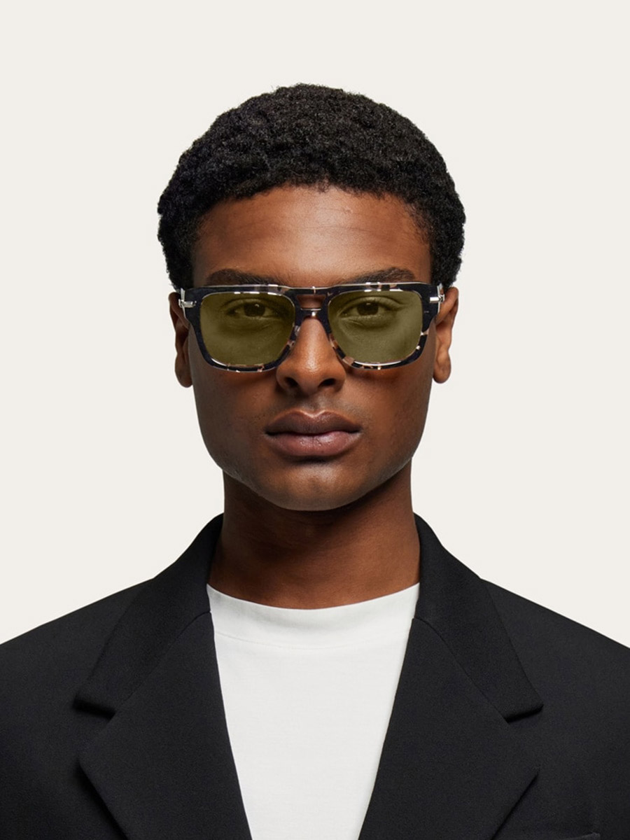 Salvatore Ferragamo™ - SF2070S