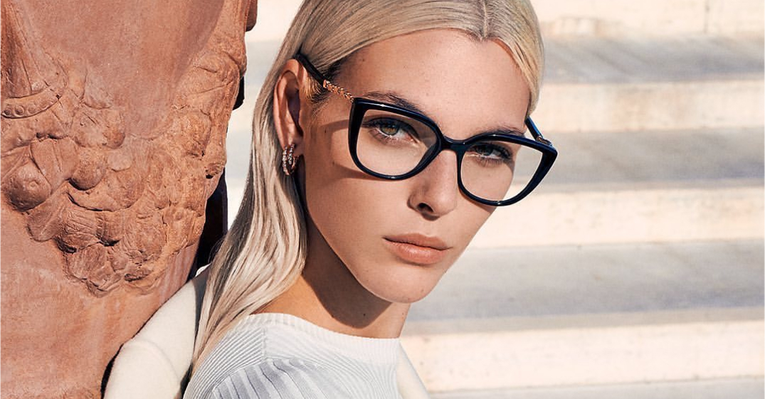 Trendy women's eyeglasses from top designers, celebrities wearing eyeglasses